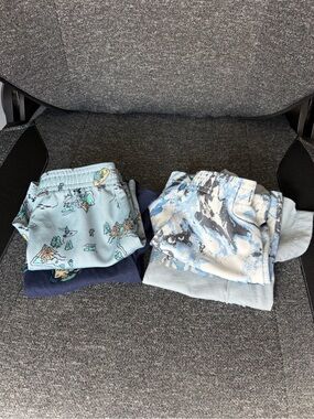Lot of 2 Toddler Under Armour Outfits. 2T